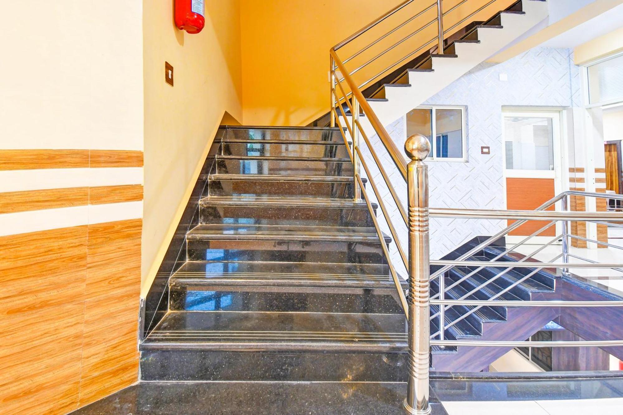Hotel O Maa Bhubaneswari Hotel Ngoại thất bức ảnh
